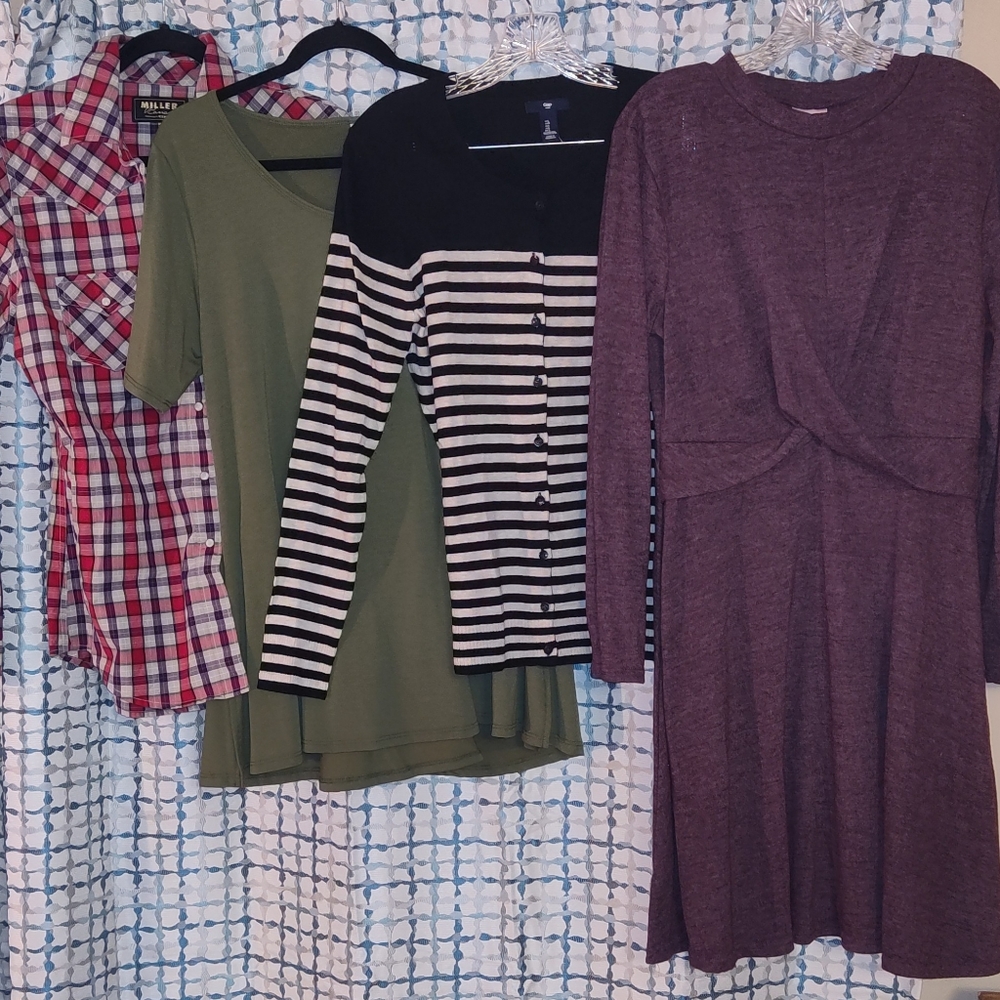 Bundle of 4 Women's tops size Large